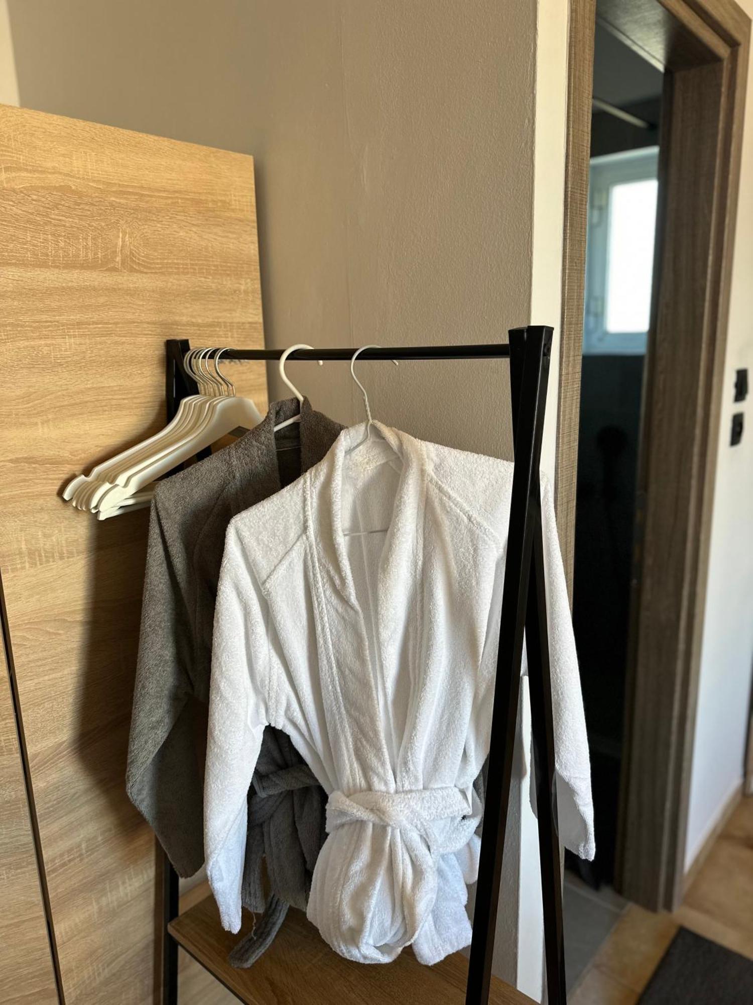 Νεάπολη Apartment Larissa Ngoại thất bức ảnh